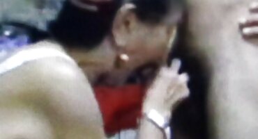 మనిషి సహాయం చేస్తుంది శృంగారమైన తిరుగుబోతు సెక్స్ ఫిలిం వీడియో తెలుగు అధిక పొందడానికి ఆమె కఠినమైన ఫక్