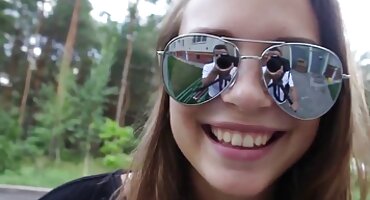 గై ఇస్తుంది యువ అందగత్తె సెక్స్ తెలుగు సెక్స్ వీడియో ఫిలిం కోసం ఆమె పుట్టినరోజు