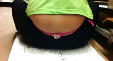 ఎరుపు జుట్టు గల అమ్మాయి ప్రియుడు లొంగిపోయాడు మరియు వికారమైన గ్రూప్ సెక్స్ లో పాల్గొంటుంది సెక్స్ ఫిలిం తెలుగు