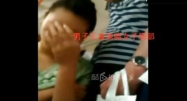 ఆమె పారదర్శక లోదుస్తుల లో ఒక సెక్స్ తెలుగు బ్లూ ఫిలిం సెక్స్ కుర్చీ మీద కూర్చుని మరియు తనను తాను ముద్దు ఆపడానికి లేదు