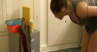 పరిపక్వ సెక్స్ ఫిలిం తెలుగు మూవీ భార్య మంచం మీద పడుకుని మరియు హస్త ప్రయోగం ప్రారంభించారు