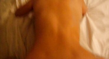 అతను బాత్రూమ్ నుండి బయటకు తెలుగు సెక్స్ ఫిలిం సెక్స్ వచ్చి బాయ్ఫ్రెండ్తో మంచి ఫక్ చేశాడు