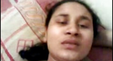 సన్నని తెలుగు సెక్స్ ఫిలిం తెలుగు మాడెమోయిసెల్ తెలివైన పాల్స్ యొక్క క్లీన్ షేవెన్ ఫాలస్ తో ప్లే