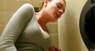 స్లిమ్ అమ్మాయి సెక్స్ ఫిలిం బ్లూ ఫిలిం తెలుగు శృంగార బట్టలు వదిలించుకోవటం మరియు హస్త ప్రయోగం