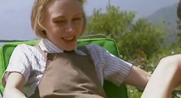 ఎరుపు జుట్టు గల పెద్ధ రొమ్ములు కలధి ప్రియురాలు లోతైన రొమ్ములు తెలుగు ఫిలిం సెక్స్ మరియు కుడుచు ఆఫ్ మాన్ స్టిక్ ద్వారా టగ్గింగ్