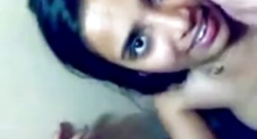 నల్లటి జుట్టు గల స్త్రీని సక్స్ భర్త యొక్క జుట్టుతో ఆత్మవిశ్వాసం బ్లూ ఫిలిం సెక్స్ ఫిలిం తెలుగు పద్ధతి