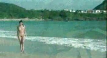 కరిగిన రెడ్ హెడ్ సొగసైన సెక్స్ కోసం మేజోళ్ళు తో లోదుస్తుల తెలుగు ఫిలిం సెక్స్ ధరిస్తుంది