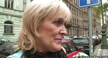 వేడి నోటితో మొడ్ఢ చీకడం నుండి రెండు కృష్ణ బొచ్చు అమ్మాయిలు కమ్ తెలుగు సెక్స్ ఫిలిం వీడియో సున్నితమైన నాలుకలు