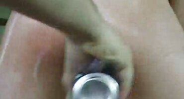 ఒక నల్ల మనిషి యొక్క ఫాలస్ పీల్చుకుంటాడు మరియు సెక్స్ ఫిలిం తెలుగు సెక్స్ ఫిలిం అతనితో ఒక తీవ్రమైన ఫక్ చేశాడు